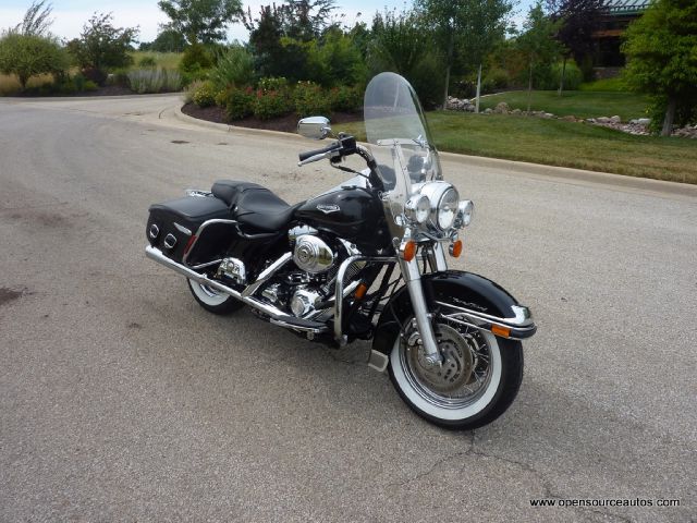 Used 2006 Harley-Davidson Road King Classic FLHRCI Security System for sale.