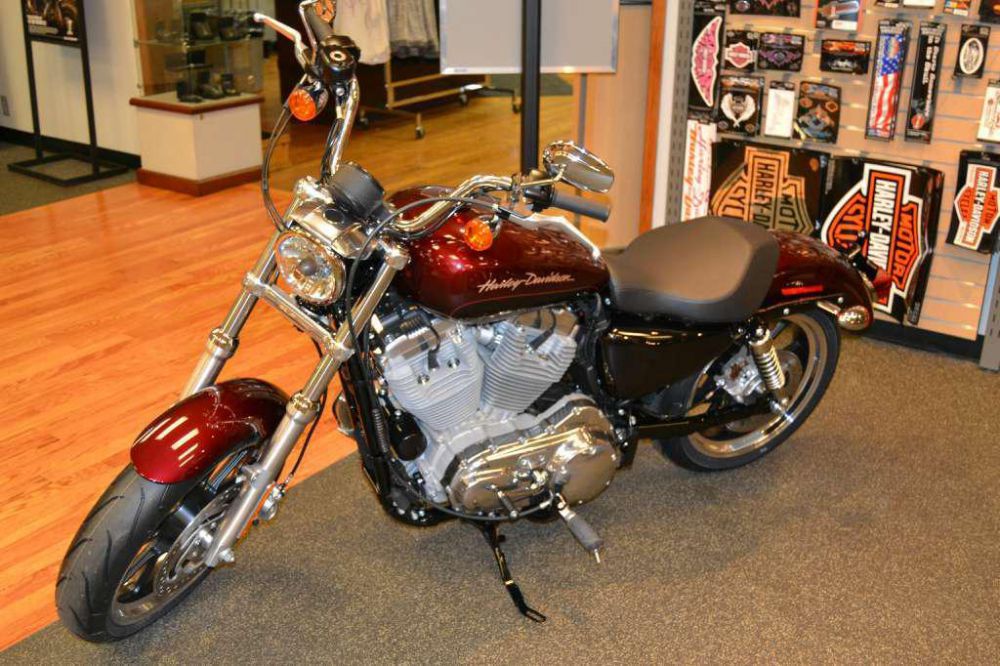 2014 Harley-Davidson XL 883L Sportster 883 SuperLow Cruiser 