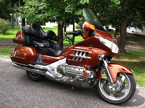 2007 honda goldwing, great condition, burnt orange is the color, lots of extras!