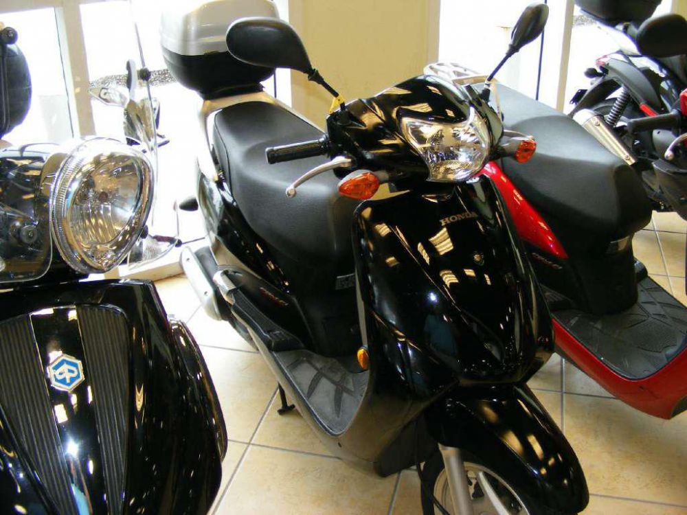 2010 honda elite (nhx110)  scooter 