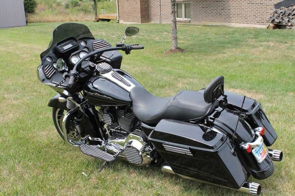 2011 Harley Davidson Road Glide Custom Fltrx-Look Look Look