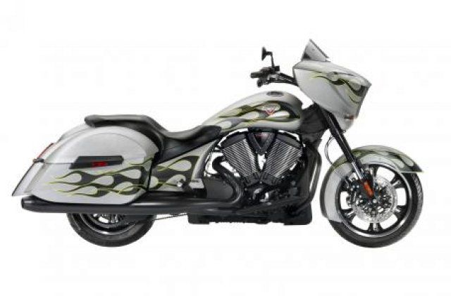 2014 Victory Cross Country Suede Silver With Flames