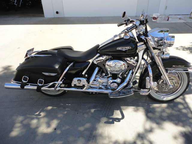 2005 Harley-Davidson FLHRCI Road King Classic Touring 