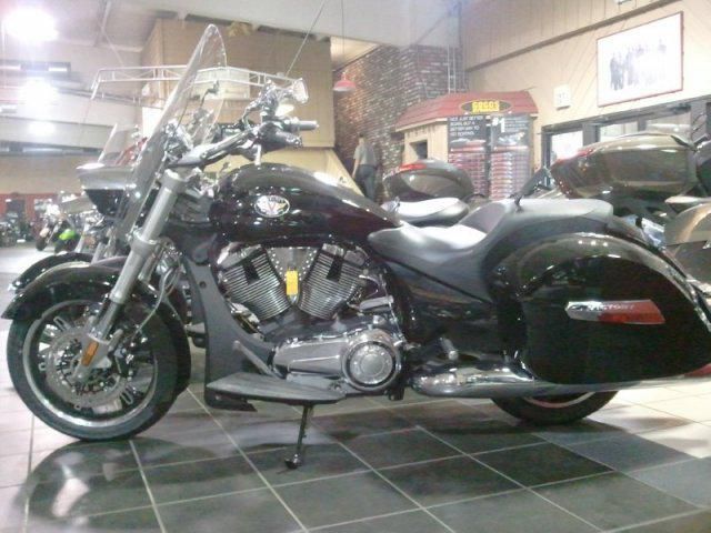 2012 Victory Cross Roads Base Sport Touring 