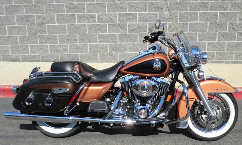 2008 Harley-Davidson FLHRC - Road King Classic 105th Annivers Touring 