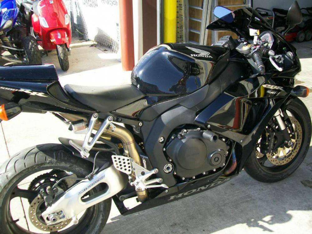 2006 honda cbr1000rr (cbr1000rr)  sportbike 
