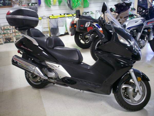 2002 Honda Silver Wing 600 Scooter