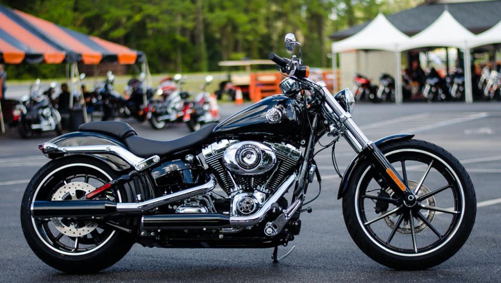 2014 Harley-Davidson FXSB Breakout Cruiser 