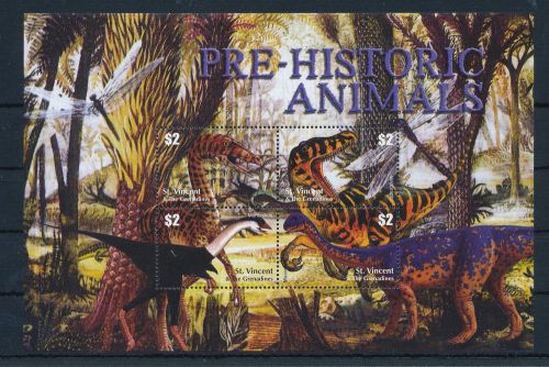 [33283] St. Vincent &amp; Grenadines 2003 Pre Historic Animals Dinosaurs MNH Sheet