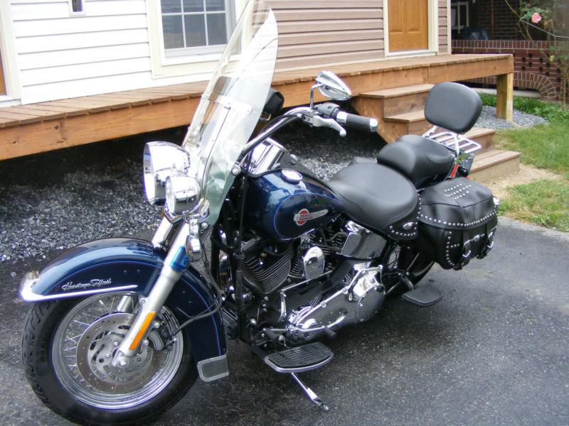 Pacific Blue Heritage Softail, Full Screaming Eagle Conversion.
