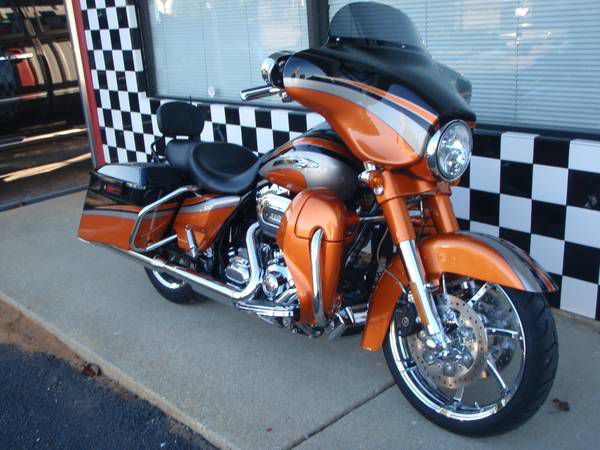 2011 Harley Davidson Screamin&#039; Eagle Street Glide (Flhxse2)