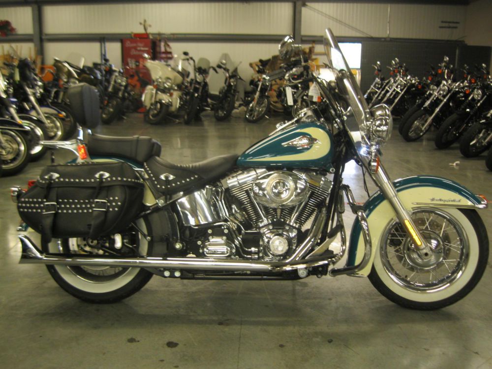 2007 Harley-Davidson Heritage Softail Classic FLSTC Sportbike 