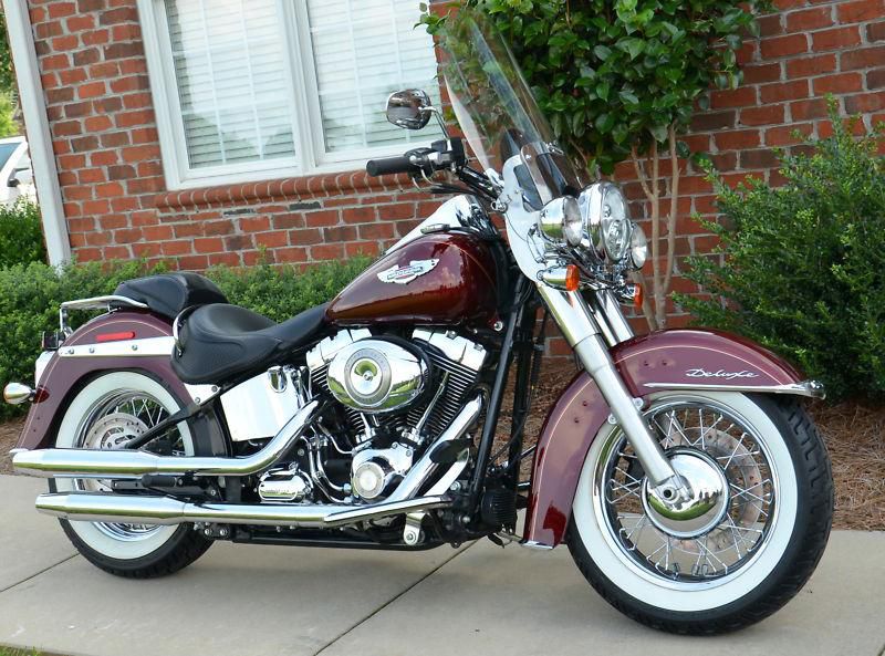 2007 harley davidson softail deluxe,black cherry pearl paint, only 4,200 miles!!