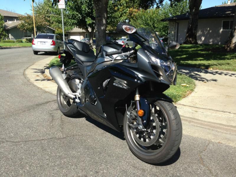 2011 GSX-R 1000, Only 562 miles, Black, Celeberty Owned