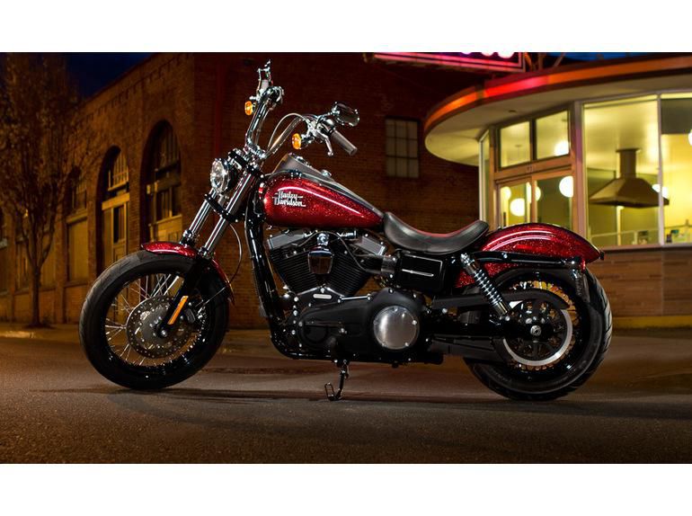 2013 Harley-Davidson Dyna Street Bob Cruiser 