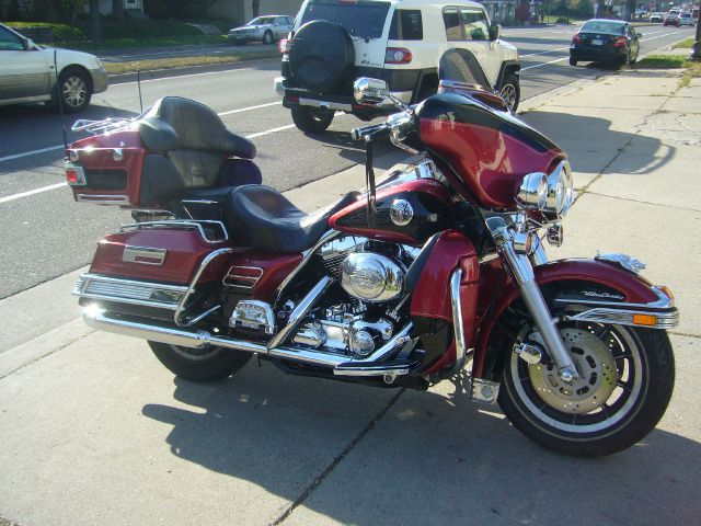 Used 1999 HARLEY DAVIDSON ULTRA CLASSIC for sale.