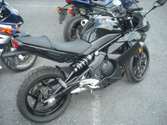 Used 2011 Kawasaki Ninja 650R for sale.