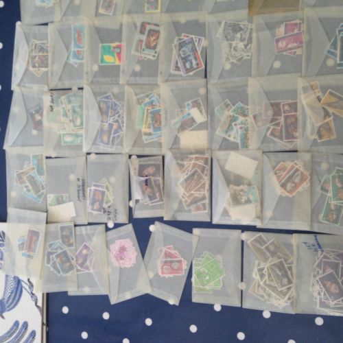 Grenada &amp; st vincent maybe 1000 stamps loose and in bags, great mixed lot !!!
