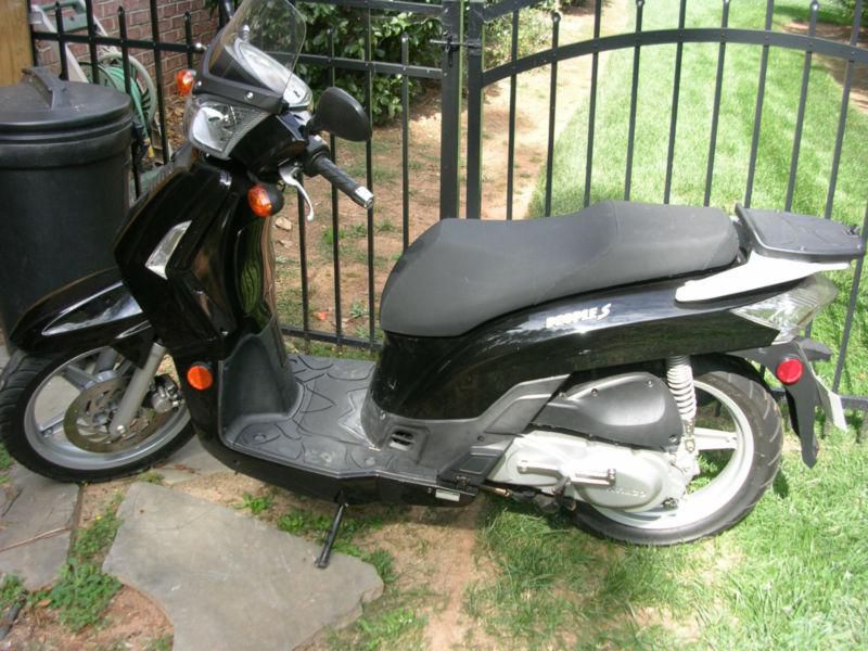 2007 Kymco People S 200cc scooter.