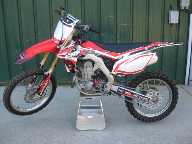 2013 HONDA CRF 450R SHOWROOM WITH EXTRAS $5,975, RED, Adult Owned