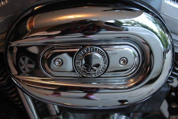 (2009) Harley Davidson Sportster XL883 Custom!!!