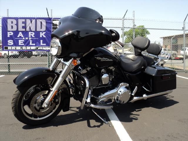 Used 2009 Harley Davidson FLHX for sale.