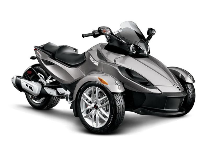 2013 Can-Am Spyder® RS SE5 Sportbike 