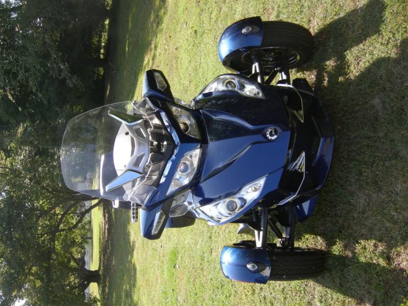 2010 Cam-Am Spyder RT Limited SM5 only 1089 miles with a clear title