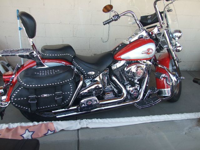 Used 2002 Harley Davidson FLSTCI for sale.