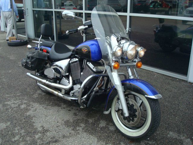 Used 1999 Victory V92SC Dome for sale.