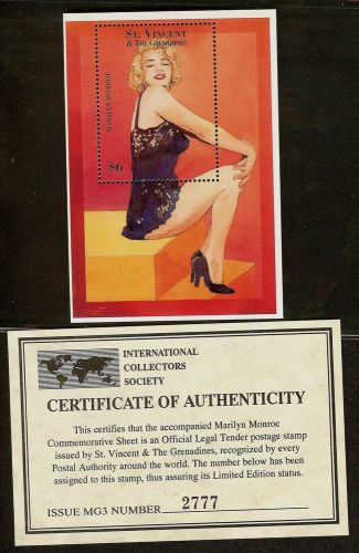 St. Vincent 1995 Scott 2213 Marilyn Monroe in Black Postage Stamp