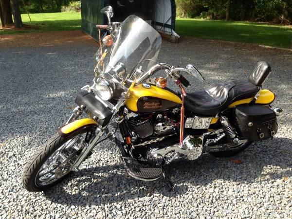 Custom 1999 harley davidson fxdwg yellow and bronze pearl with flame theme