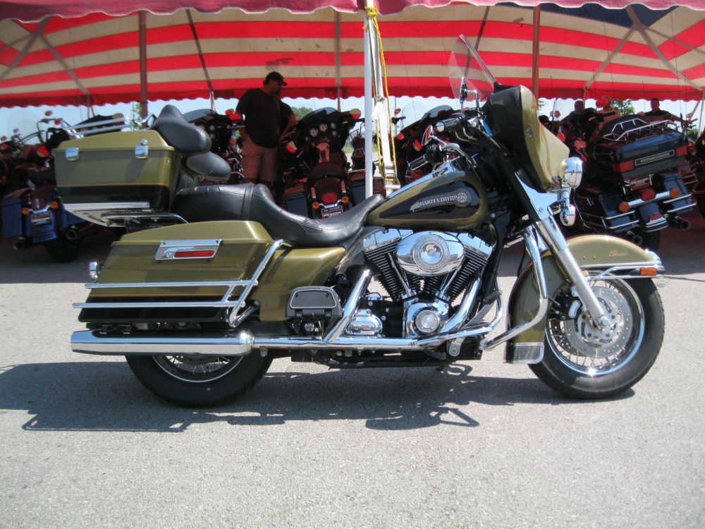 2007 Harley-Davidson Electra Glide Classic FLHTC Touring 